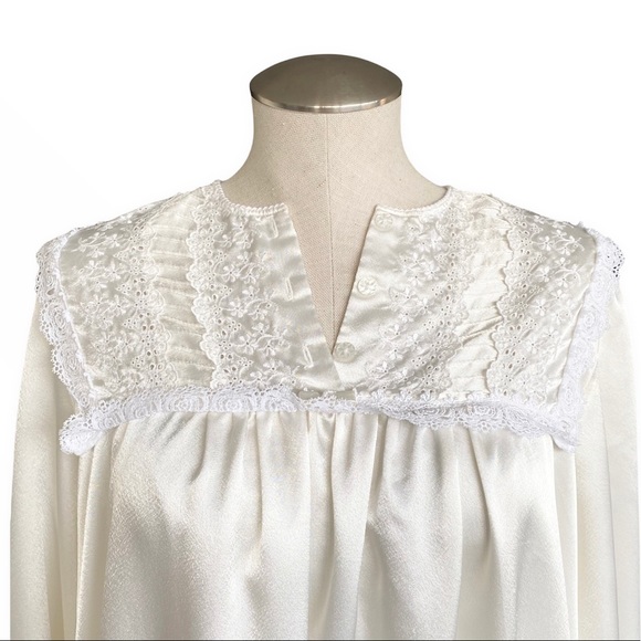 Vintage 70s/80s Christian Dior Satin and Lace Nightgown - Picture 5 of 10